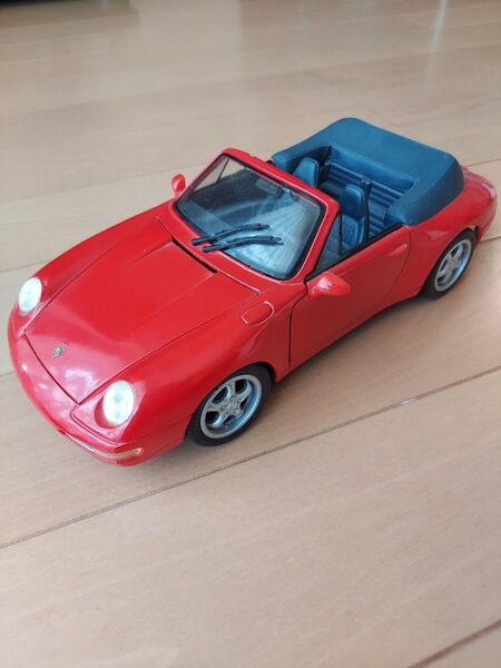 Maisto ポルシェ カレラ911 カブリオレ 1/18
