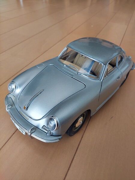 burago ポルシェ356 1/18 B (1961) MADE IN ITALY
