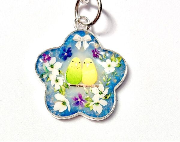 (1717)仲良しセキセイインコのキーホルダーです♪ハンドメイド レジン 鳥 インコ