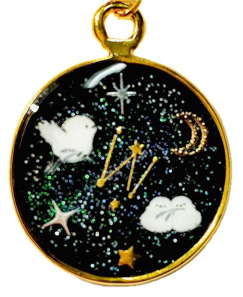 (1866)シマエナガのキラキラなキーホルダーです♪ハンドメイド レジン 鳥