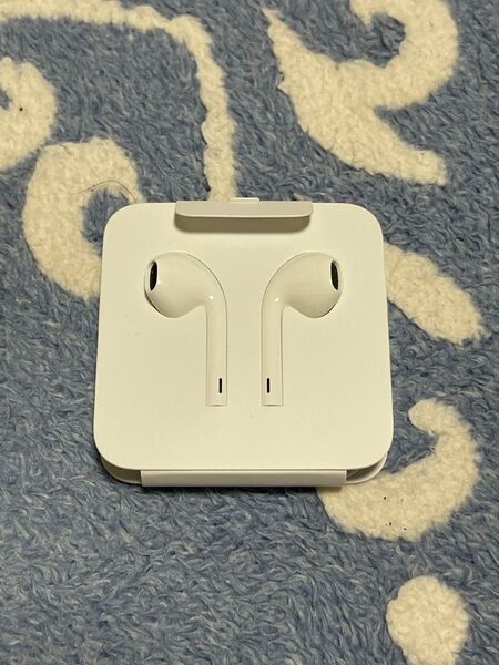 新品未使用 純正品 Apple Iphone EarPods with Lightning Connectorアップルイヤホン