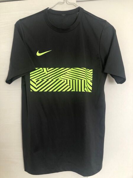 ナイキ ドライフィット Tシャツ L 美品