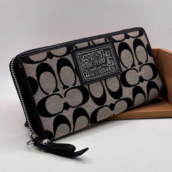 COACH ラウンドファスナー 長財布