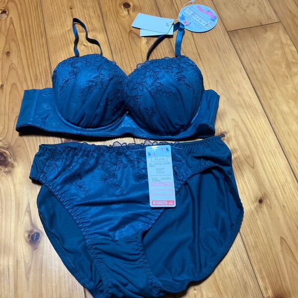 C75 ショーツ L 濃いブルー セクシー系 新品未使用