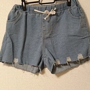 ライトブルー ダメージ加工 ショートパンツ
