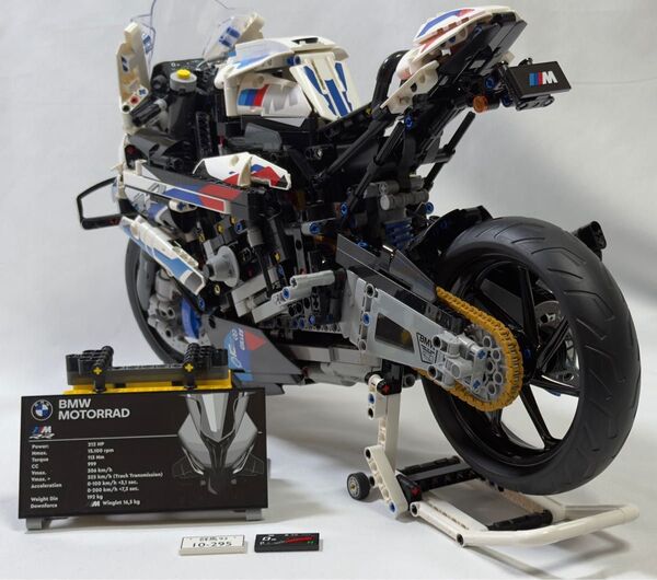 レゴ テクニック BMW M1000 RR 42130 (おまけ追加)