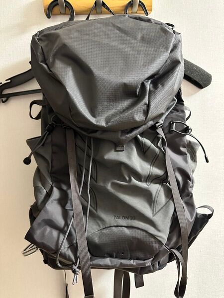 OSPREY TALON 33 ダークグレー 33L