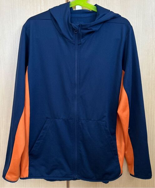 GU キッズ UVカットフルジップパーカ 140 ネイビー×オレンジ