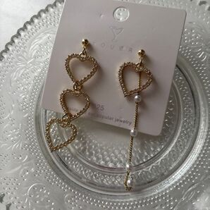 キラキラ ハート アシンメトリー ピアス gold カンテリちゃん 三上悠亜ちゃん 着用デザイン * イヤリング変更可能◎ 新品