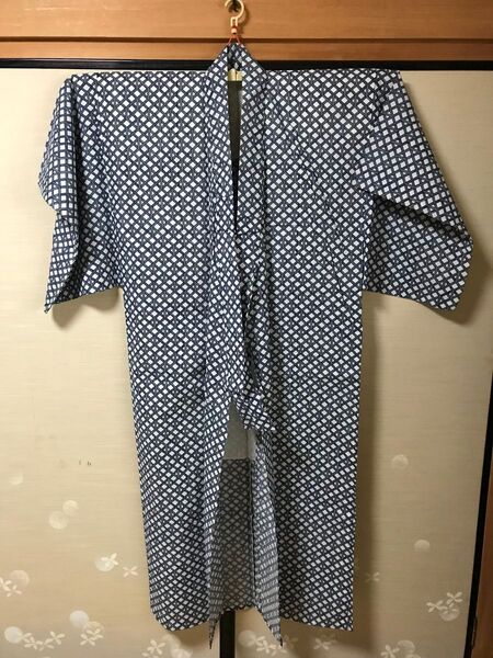 【新品未使用】紺と白の伝統柄メンズ浴衣