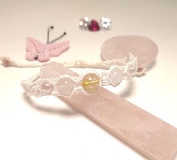 【ハンドメイド】ルチル&ローズクオーツマクラメブレスレット【天然石】