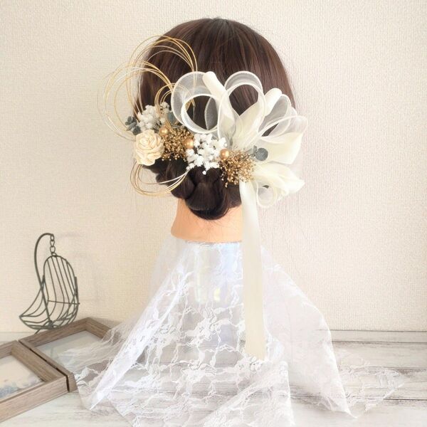 髪飾りヘッドドレスドライフラワー*ウェディング結婚式成人式卒業式和装振袖袴前撮り~リボンヘアソラダリアユーカリ~ホワイト白11本