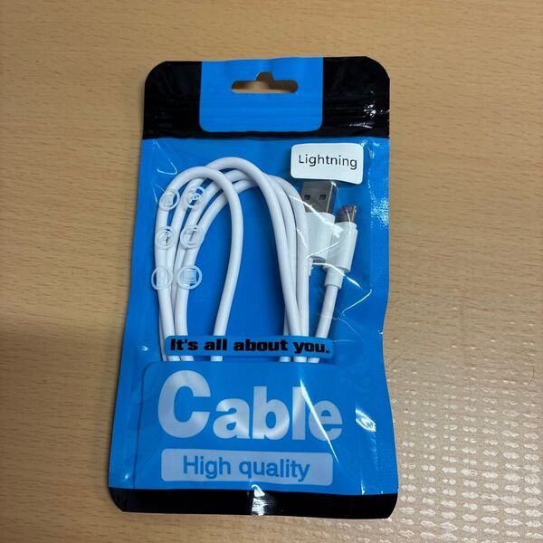 USB Lightning ケーブル