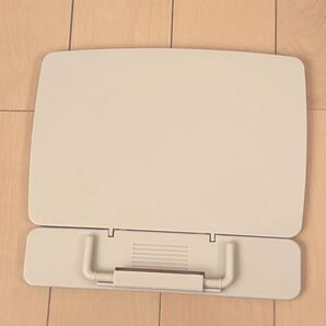 ダイソー 読書台 ブックスタンド
