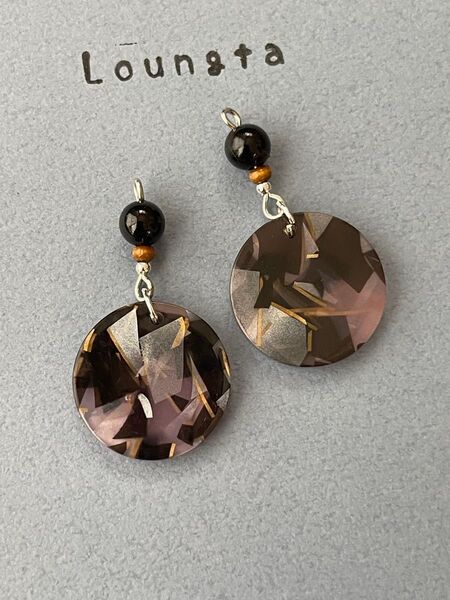 638ハンドメイドピアス 樹脂ピアス 金属フック 高品質樹脂ピアス 個性派ピアス イヤリング ノンホールイヤリング