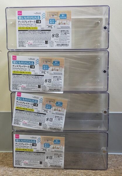 ダイソー 壁にも付けられるディスプレイケース 1段 4個セット