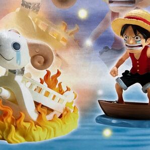 【箱あり】ワンピース ワールドコレクタブルフィギュア ログストーリーズ ルフィ & ゴーイングメリー号 箱あり