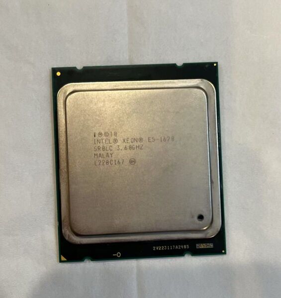 インテル Xeon E5-1620 4コア/8スレッド 3.60 GHz ターボ・ブースト最大周波数3.8 Ghz OC可