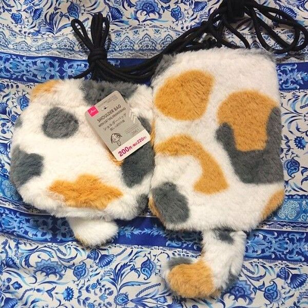 新品 猫ショルダーポーチ&猫ショルダーバッグ 三毛猫 セット 巾着 品薄 大人気 みけねこ ミケ猫