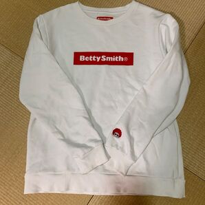 Betty Smith スウェット 白 ロゴ 刺繍
