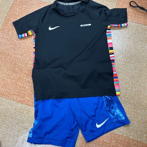 NIKE 上下セット
