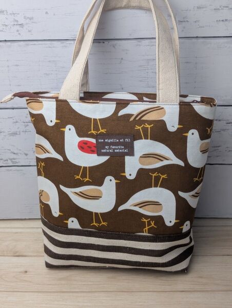 幸運の鳩がいっぱい!サブバッグに最適なトートバッグ ハンドメイド
