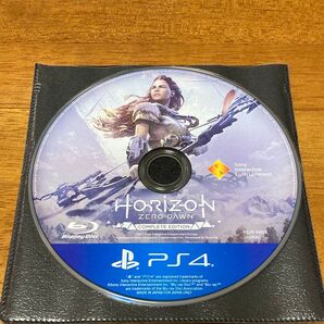 ※ディスクのみ PS4 Horizon Zero Dawn Complete Edition