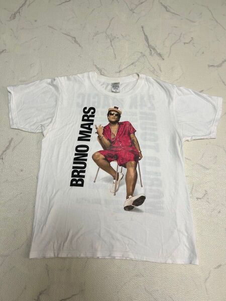 ブルーノマーズ Brunomars 24KMAGICワールドツアー Tシャツ M 古着