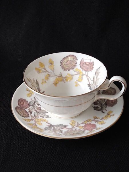ウェッジウッド WEDGWOOD リッチフィールド LICHFIELDRED カップ&ソーサー ピオニー