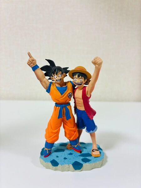 ドラゴンボールカプセル ドラカプ ワンピースコラボ 孫悟空&ルフィ
