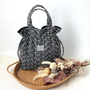 刺繍ちょうちょ柄【Sサイズ】巾着トートバッグ ハンドメイド