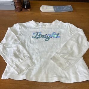 GU長袖Tシャツ 白 Bright スパンコール