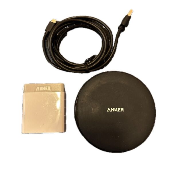 Ankerワイヤレス充電器 Anker充電器 μUSBケーブル USB付き電源タップ 4点セット