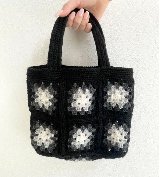 「ハンドメイド」 グラニーバッグ 黒白グラニースクエア ハンドバック ミニバック ハンドメイド