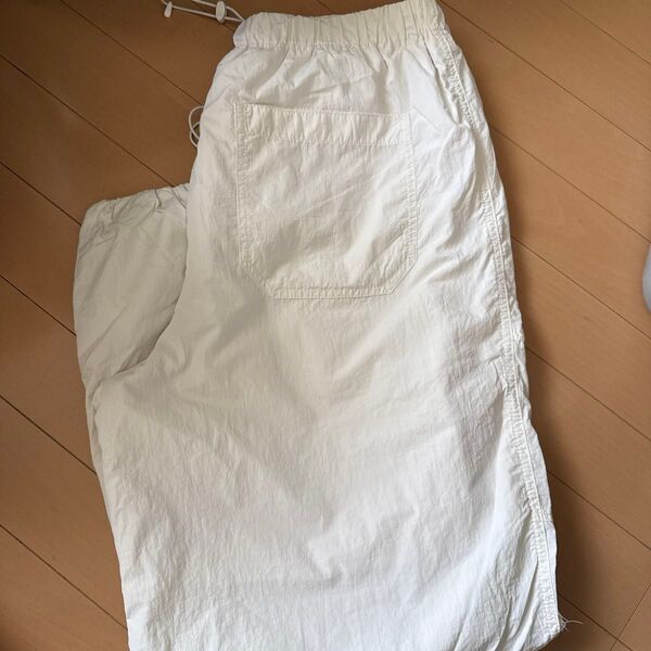 GU ナイロンパンツ白 レディース XLサイズ