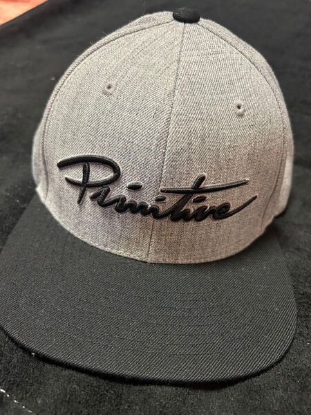 Primitive キャップ グレー