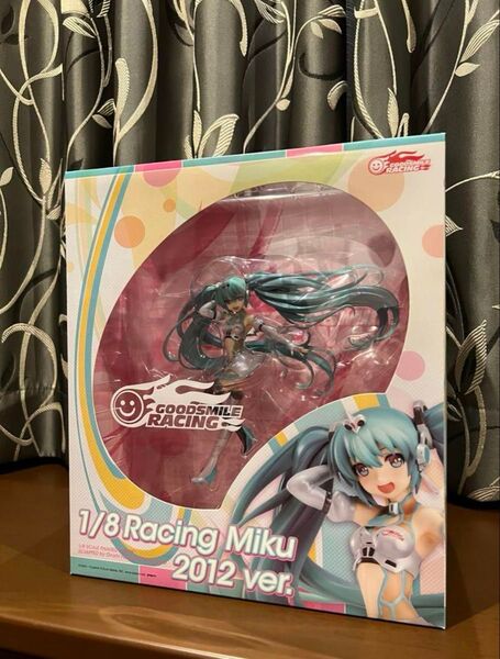 レーシングミク 2012ver.1/8 フィギュア 完成品フィギュア