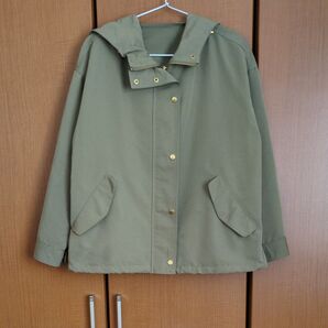 GU マウンテンパーカー カーキ