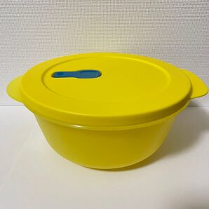 【新品未使用】Tupperware クリスタルウェーブネクスト丸型M(イエロー)送料無料