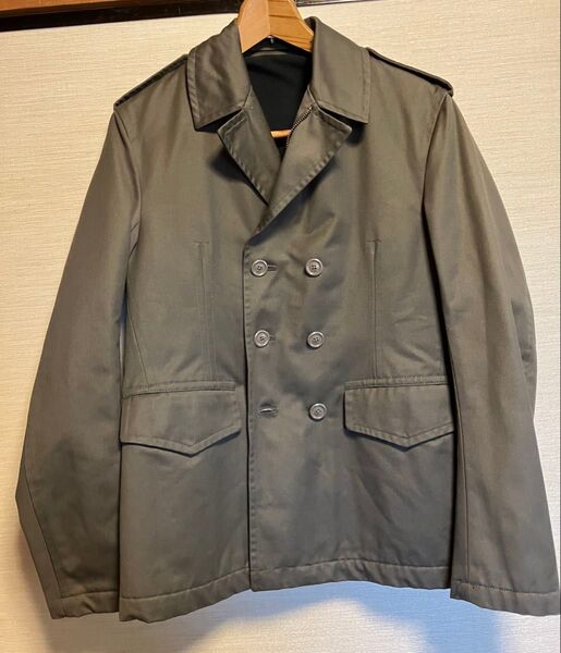ユニクロ UNIQLO カーキ色 肩章付き暖かいダブルジャケット(サイズM)USED