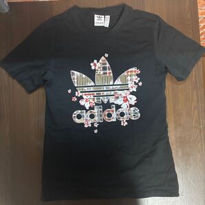 adidas Tシャツ フラワーTシャツ Sサイズ