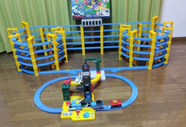 安いプラレール レイアウトの通販商品を比較 | ショッピング情報 安いプラレール レイアウトの通販商品を比較 | ショッピング情報