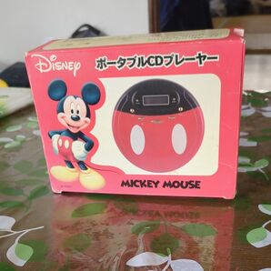 ディズニ―のポ−タブルCDプレイヤ―