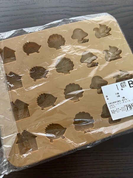 新品未使用 シリコンモールド チョコ グミ お菓子道具