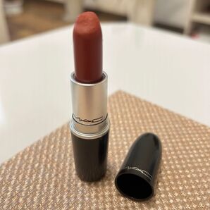 Mac リップスティック チリ