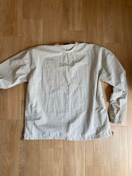 natto ナット compact nylon pullover / beigeコンパクトナイロンプルオーバー / ベージュ