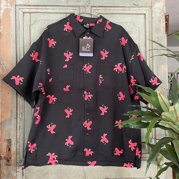 新品!5番 XLsize タコさんウインナー シャツ ゴースローキャラバン