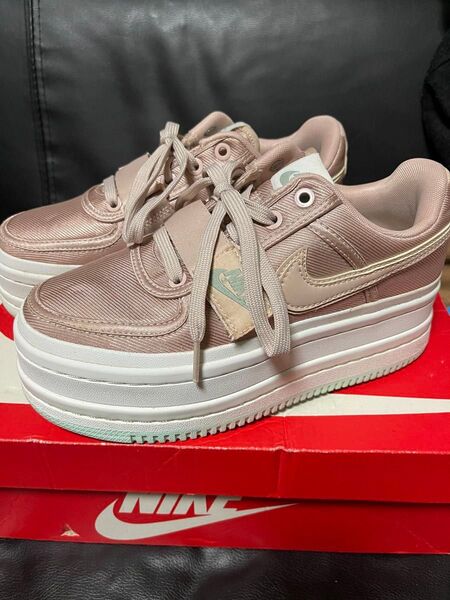 極美品★NIKE ナイキ WMNS VANDAL 2Kバンダル 厚底スニーカー