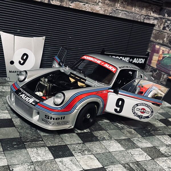 1/18 AUTOart ポルシェ 911 Carrera RSR Turbo