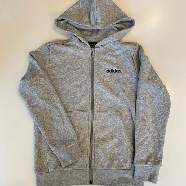 ジップアップパーカー スウェット adidas トップス グレー